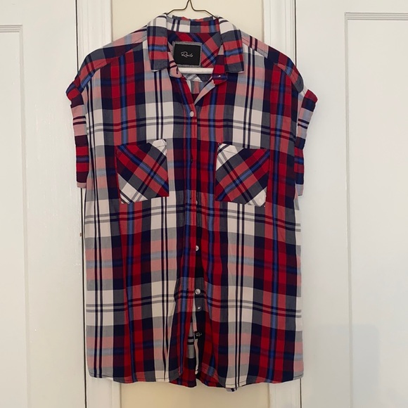 “Rails” button down - Picture 1 of 3